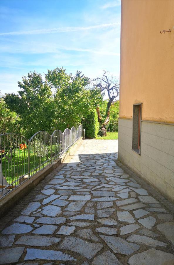 Casa Mica Hotel Abbadia San Salvator Exterior photo